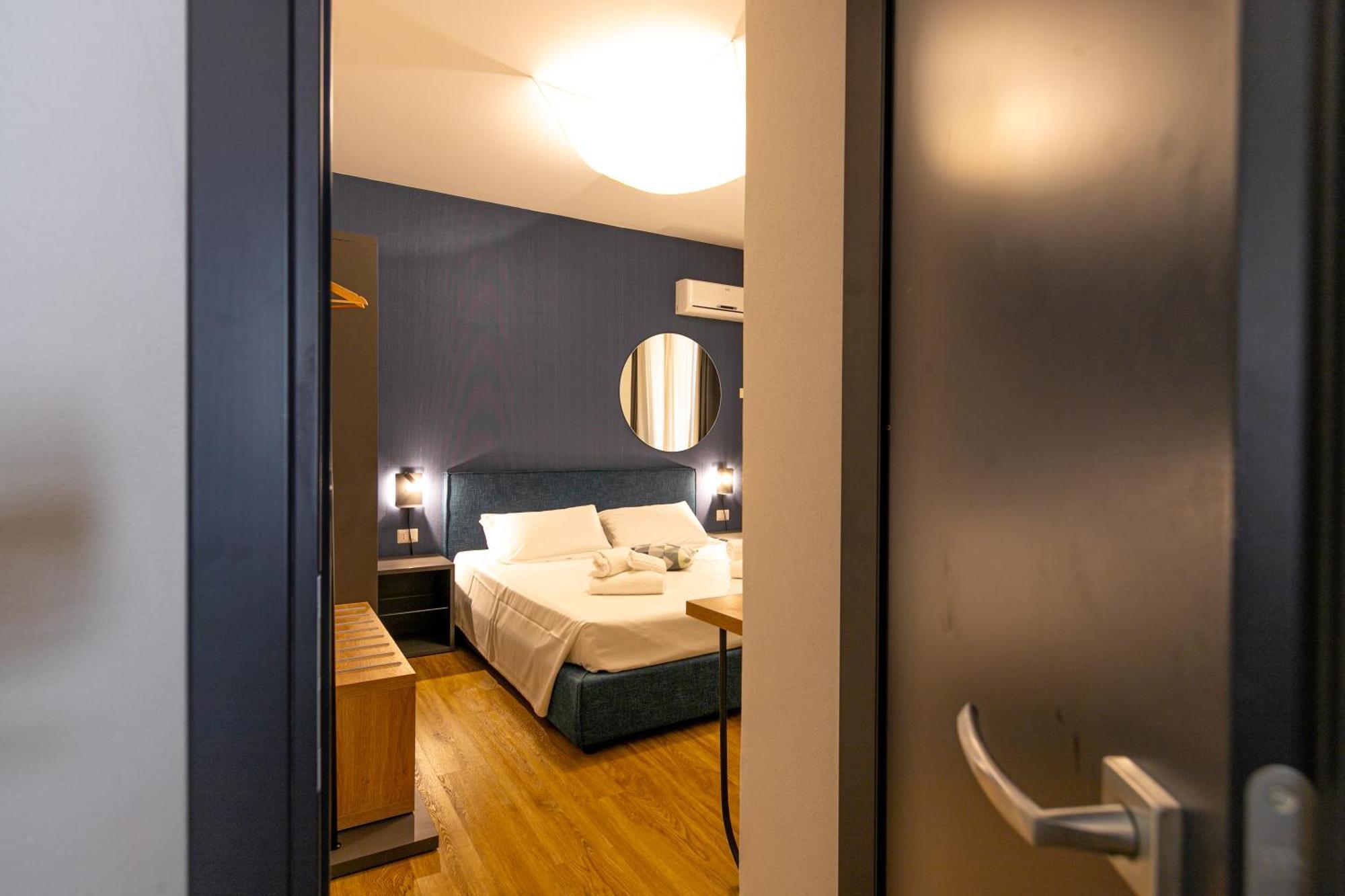 Taliammari Hotell Cefalù Rum bild