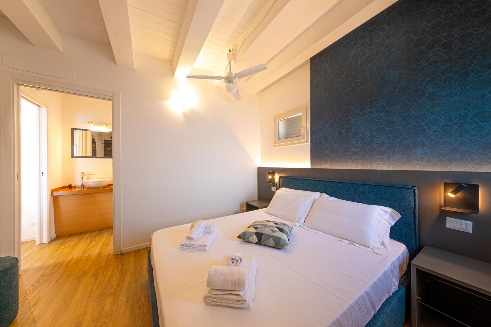 Taliammari Hotell Cefalù Rum bild